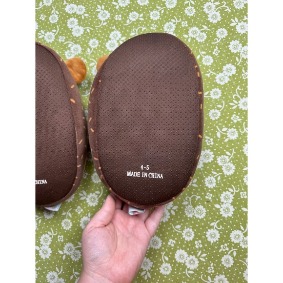 Squishmallows Brown Winking Hedgehog Slippers in Size‎ Kids 4-5 - Picture 4 of 6